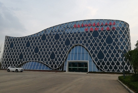 蘄春李時(shí)珍醫(yī)藥工業(yè)園智慧展廳鋼結(jié)構(gòu)、幕墻工程